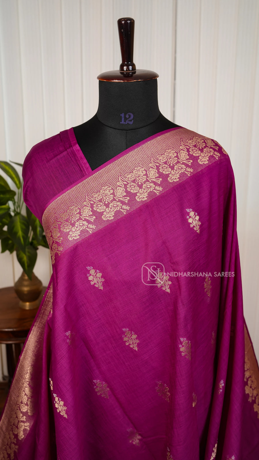 Pani Silk With Floral Zari Butta And Floral Zari Border