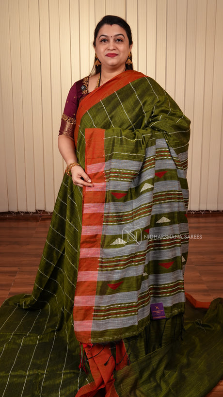 Bengal Cotton Saree With Thread Woven Concept And Contrast Border