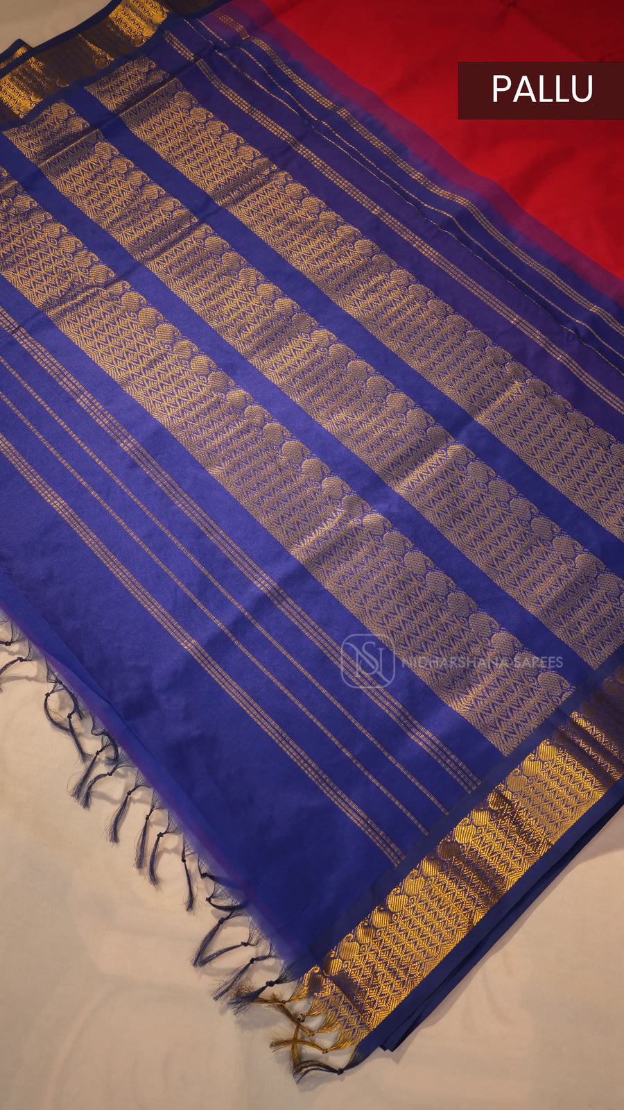 Premium Silk Cotton Saree With Contrast Zari Border