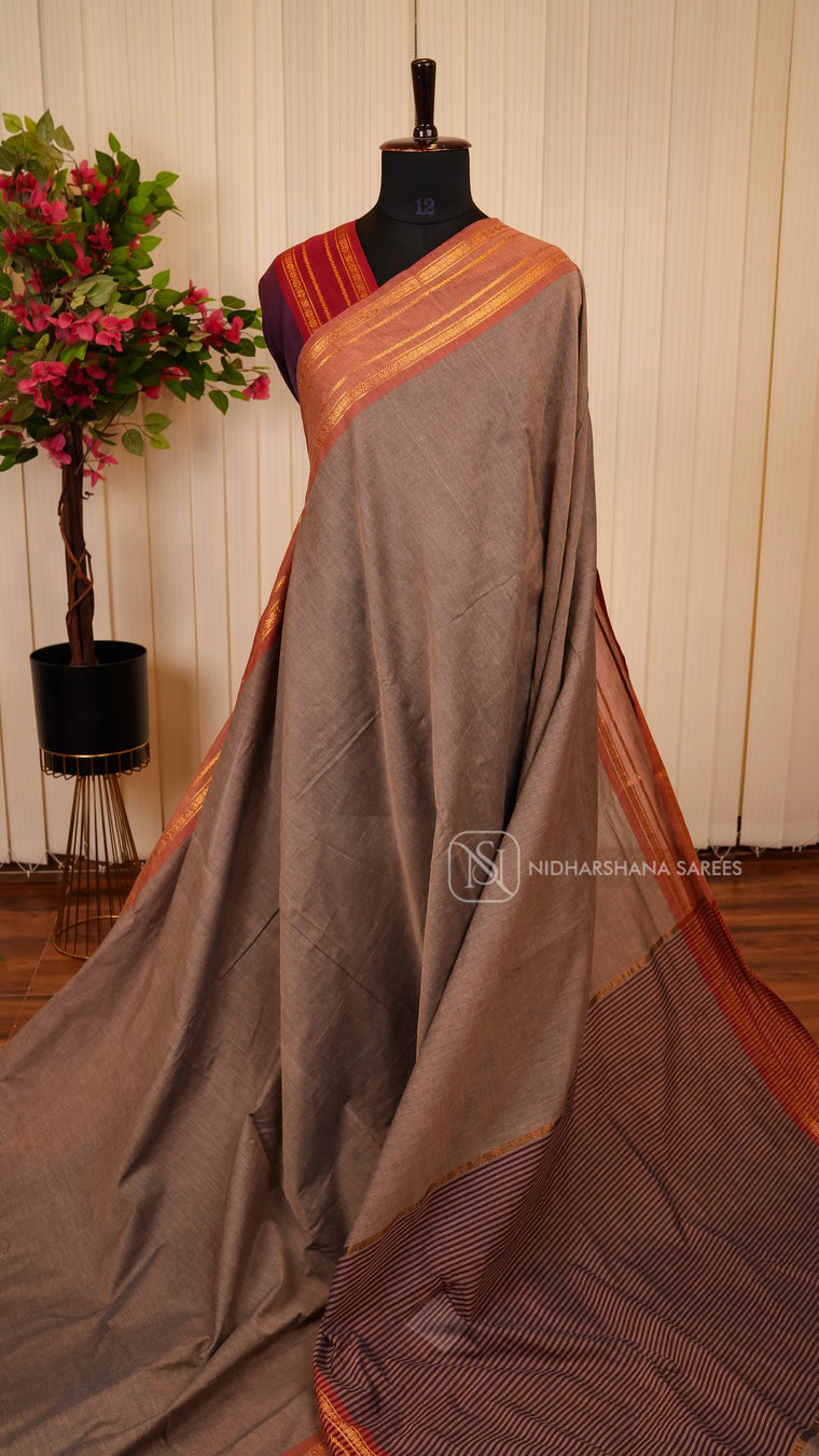 Pure Cotton With Contrast Zari Border