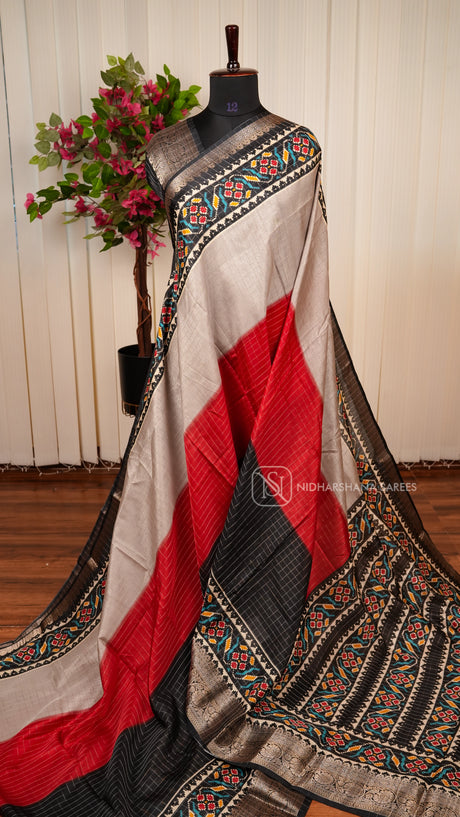 Semi Dola With Zari Checks And Zari Border