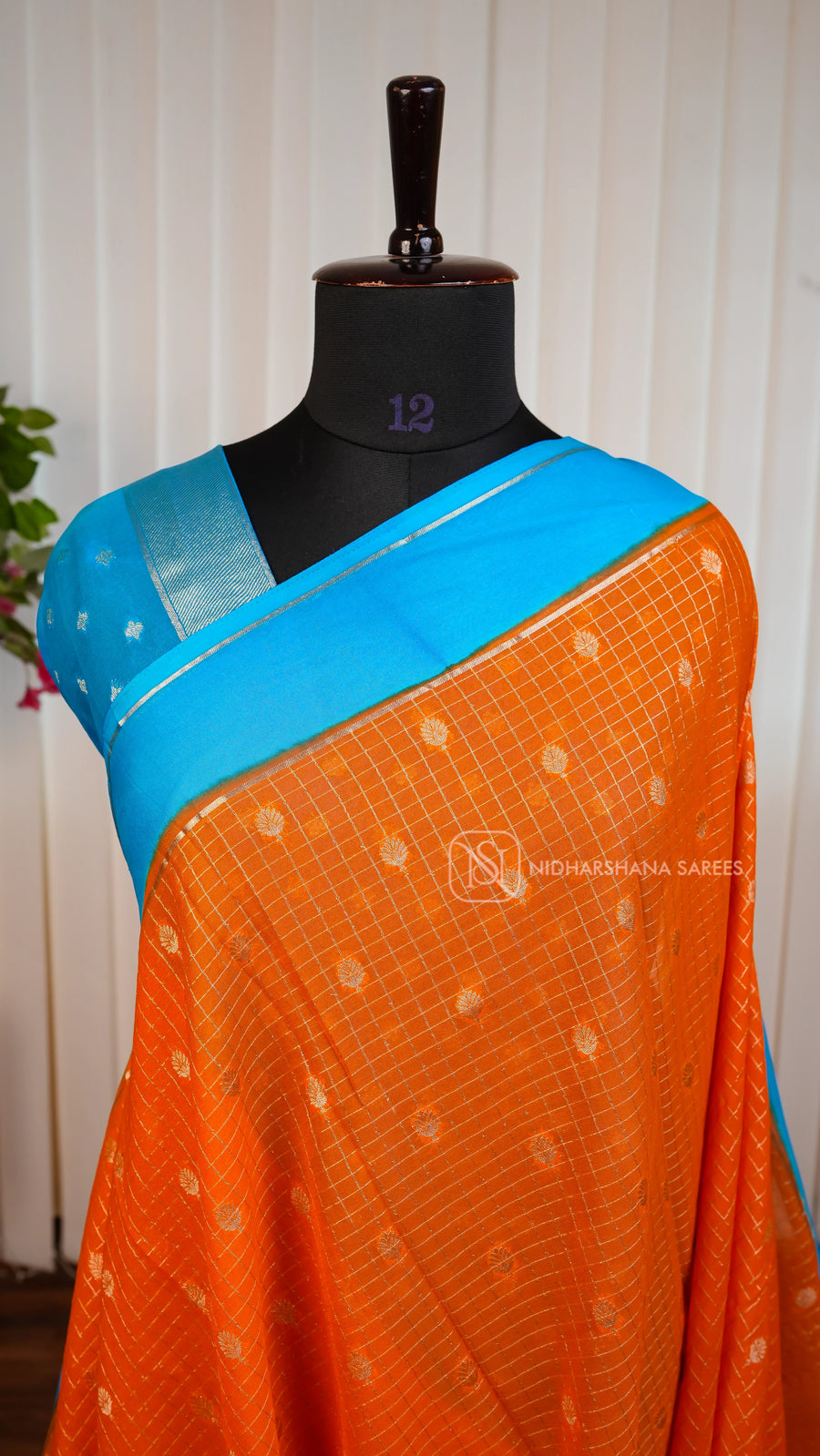 Semi Crepe With Zari Checks And Zari And Contrast Border