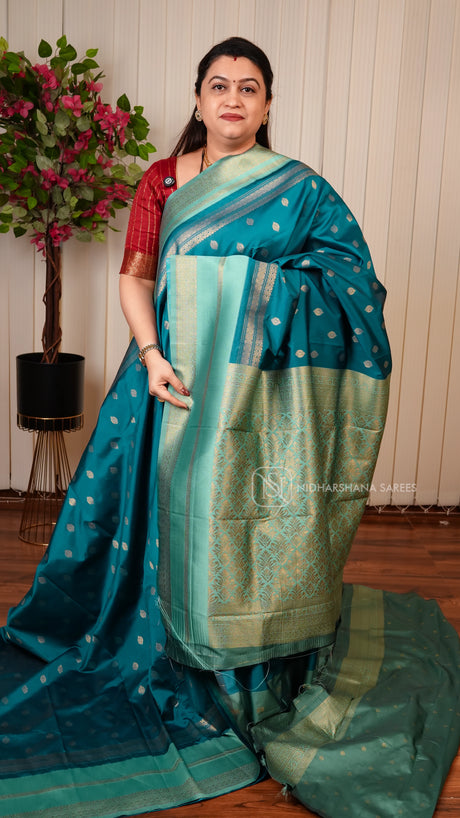 Semi Soft Silk With Zari Butta And Contrast Gap Style Zari Border