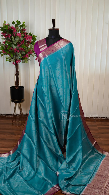 Crepe Georgette With Zari Lines And Contrast Border