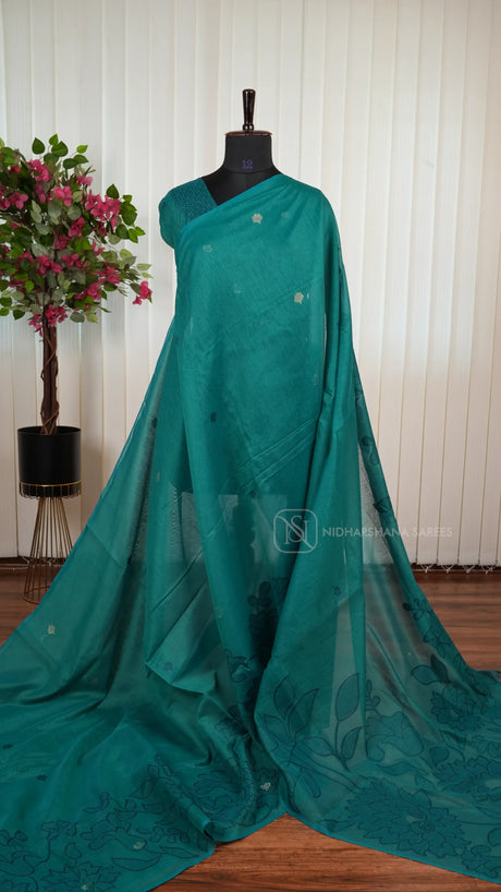 Munga Cotton With Zari Butta And Thread Weaving Concept