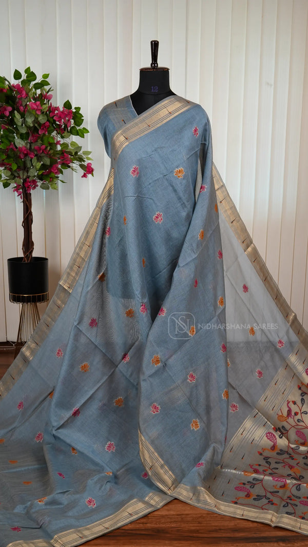 Munga Cotton With Zari Weaving Concept