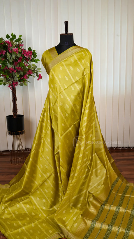 Semi Raw Silk With Thread Weaving Concept