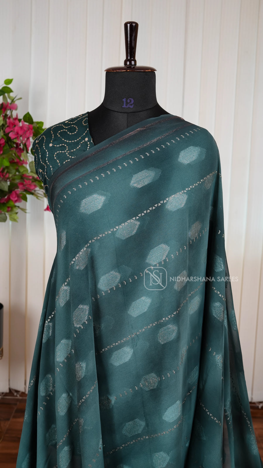 Semi Georgette With Filmy Zari Concept