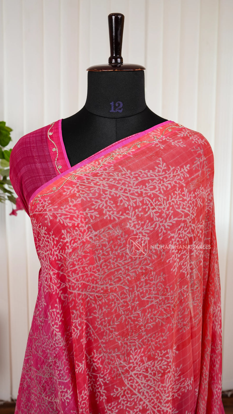 Semi Georgette With Filmy Zari Concept