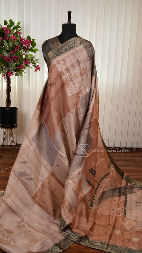 Semi Tissue With Contrast Zari Border