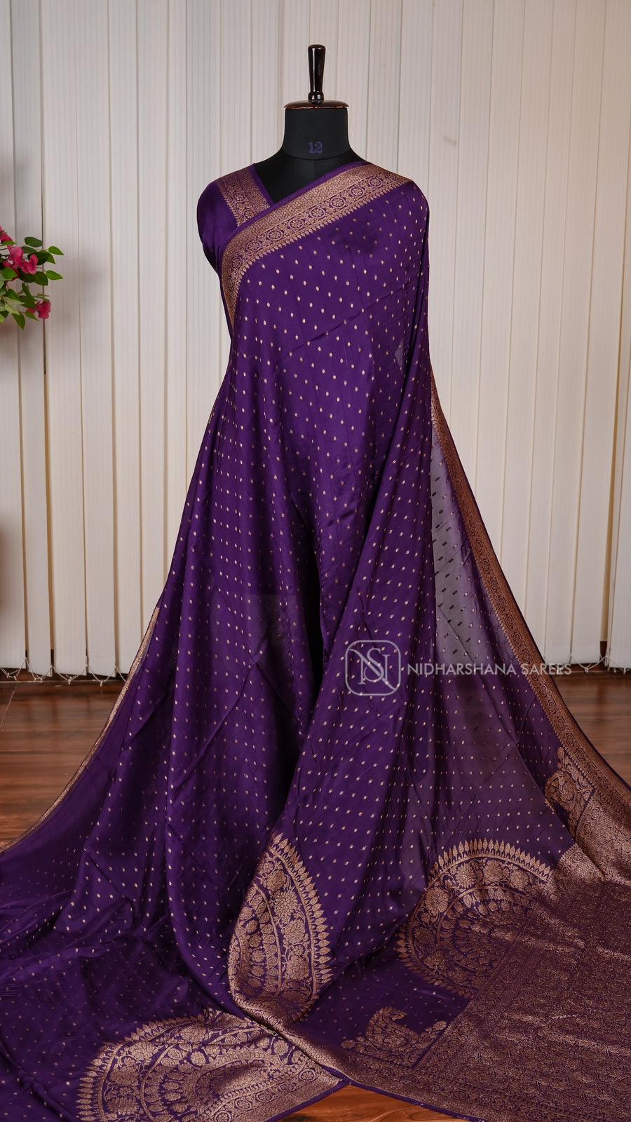 Premium Tussar With Matte Zari Concept