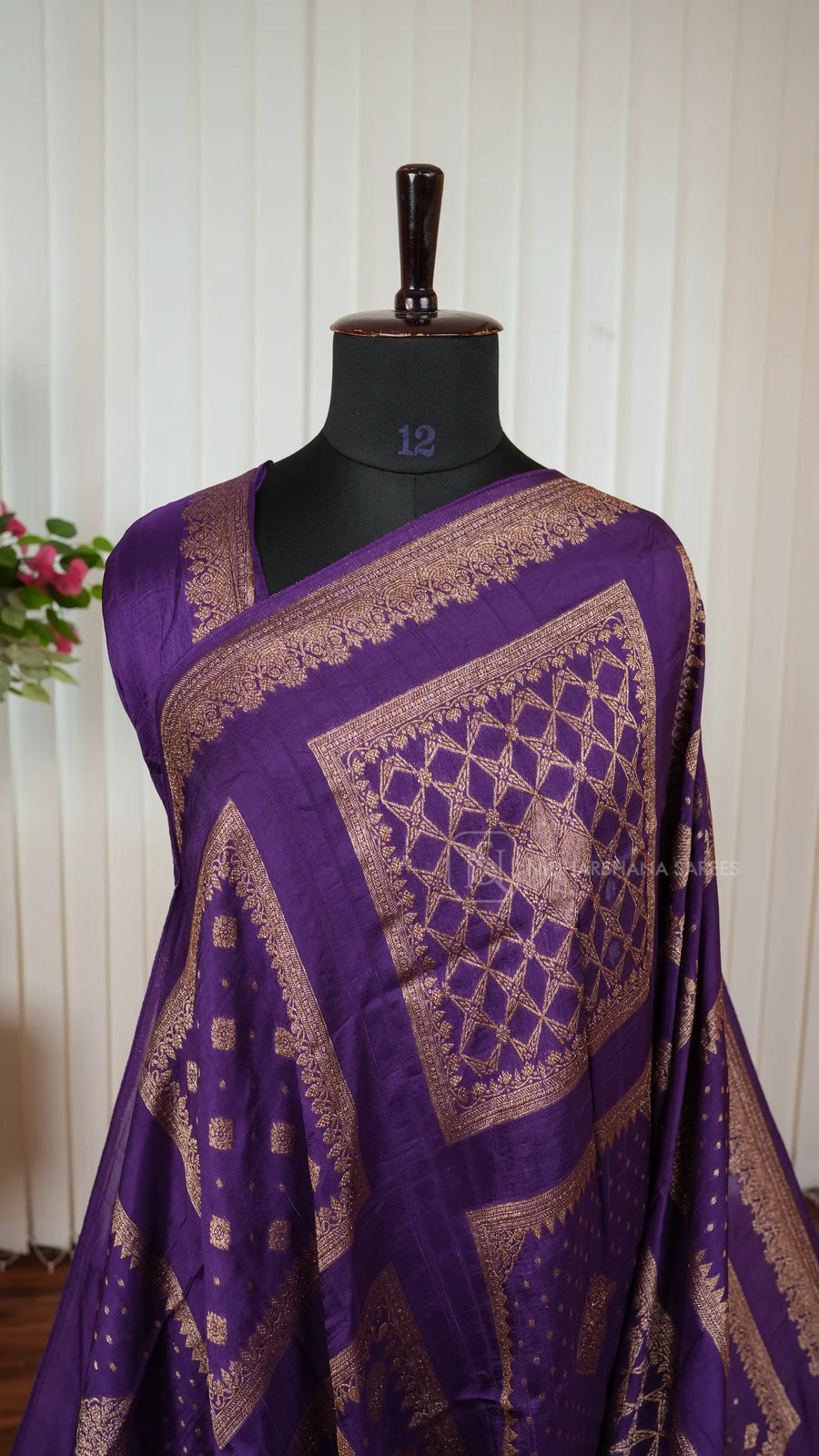 Premium Tussar With Matte Zari Concept