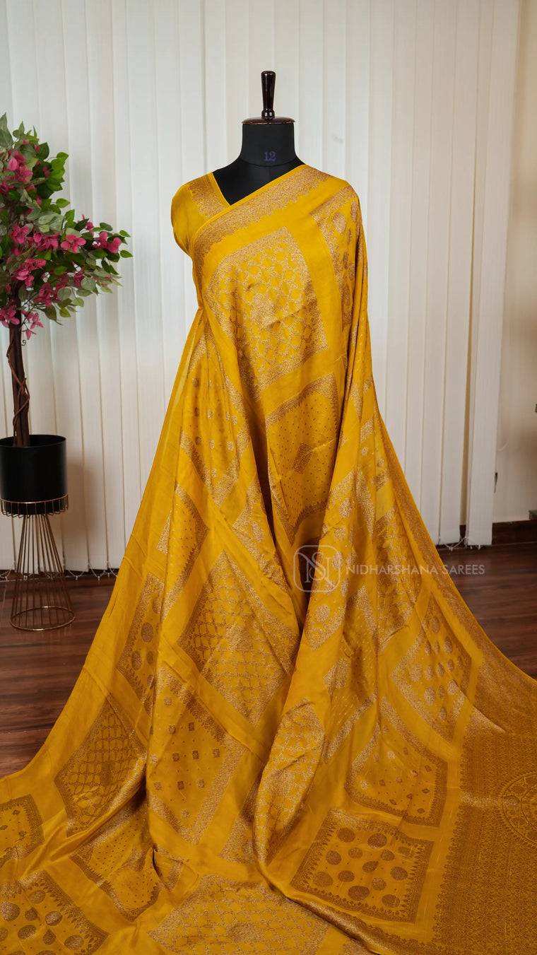 Premium Tussar With Matte Zari Concept
