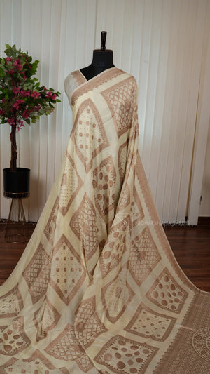 Premium Tussar With Matte Zari Concept
