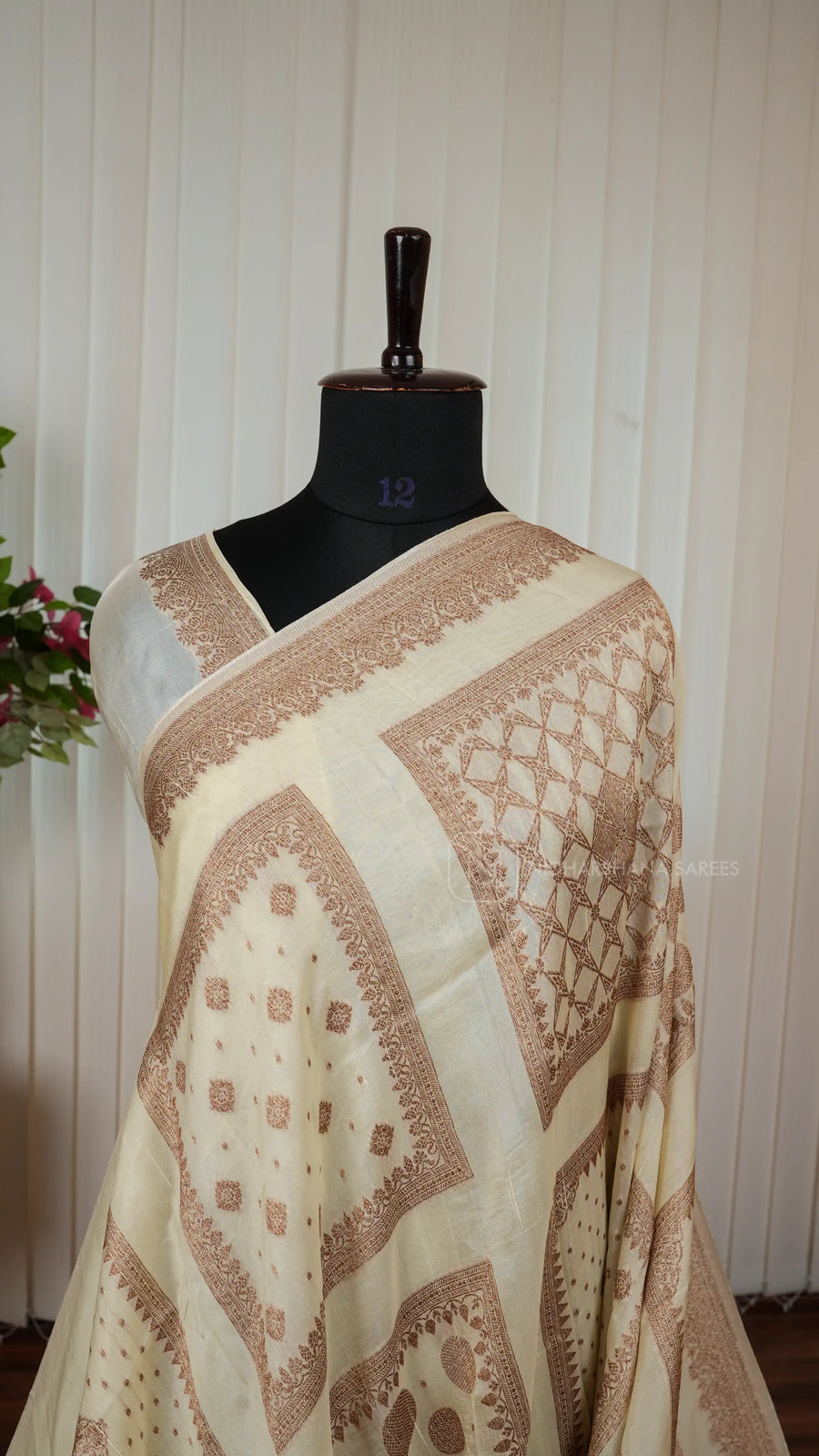 Premium Tussar With Matte Zari Concept