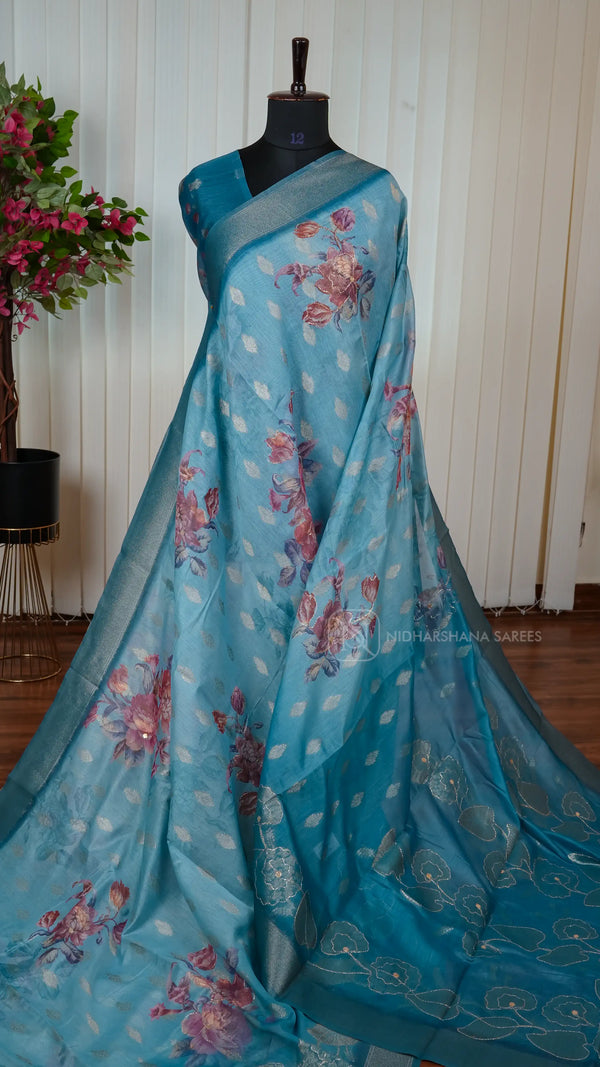 Semi Chanderi Tissue With Pita Work Concept