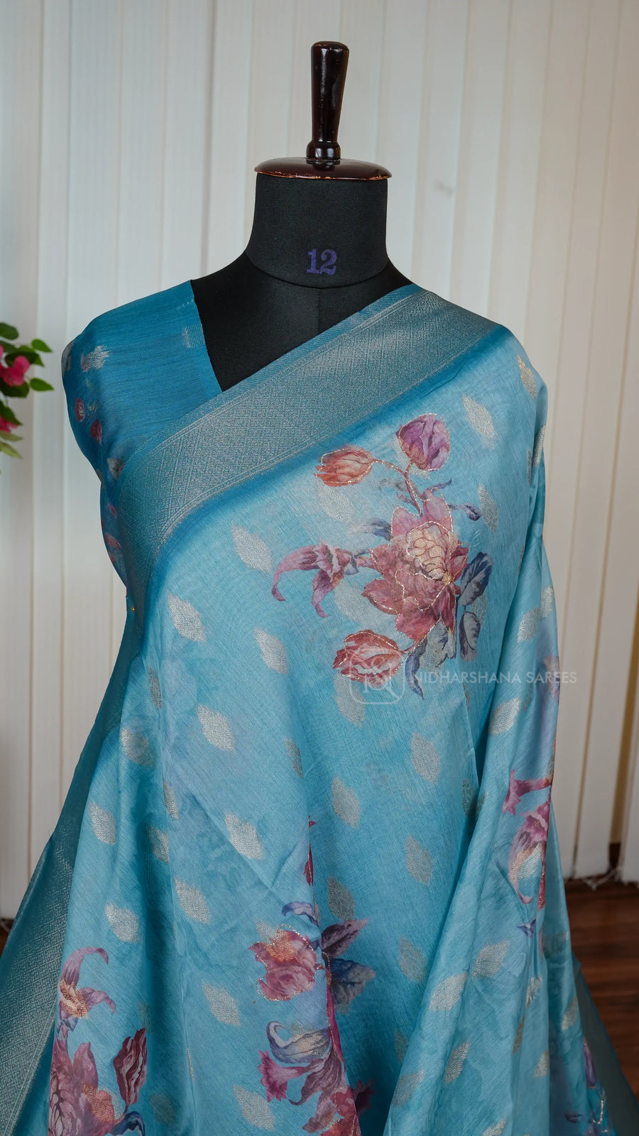 Semi Chanderi Tissue With Pita Work Concept