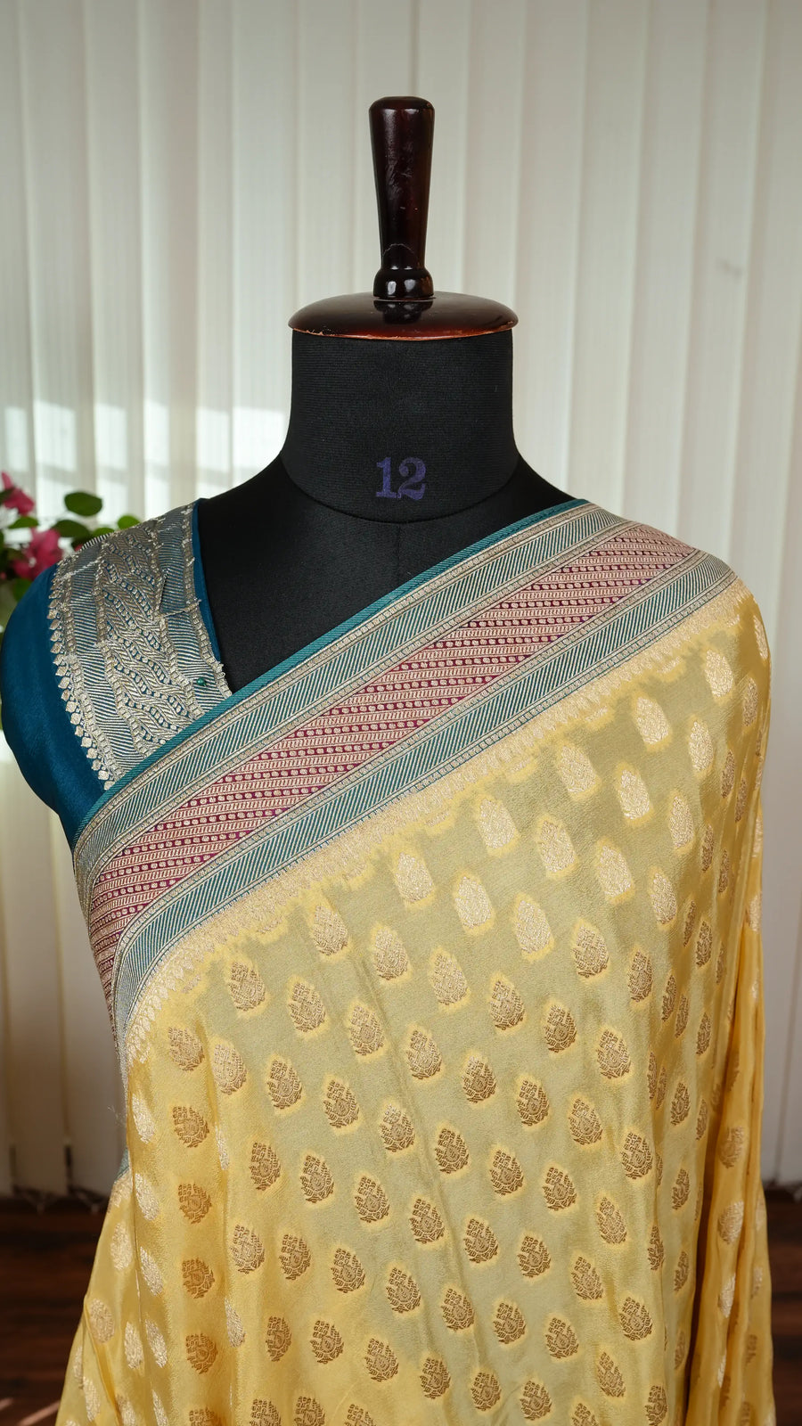 Semi Banarasi Crepe With Zari Butta And Contrast Zari Border