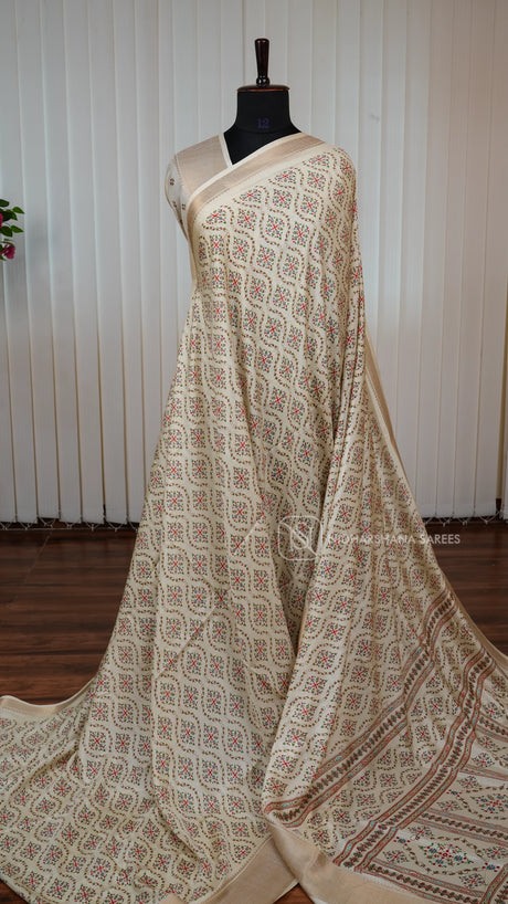 Semi Dola With Floral Digital Print And Zari Border