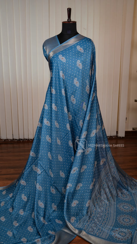 Semi Dola With Bandhini Printed Concept And Zari Border