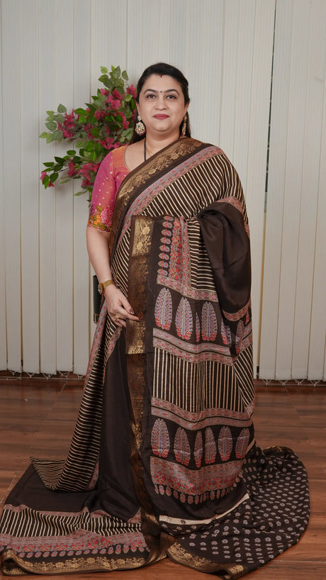 Semi Dola Saree With Ajarak Printed And Zari Border