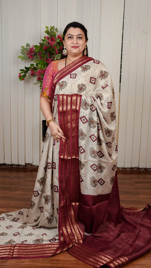Semi Dola With Zari Lines And Patola And Bandhej Concept