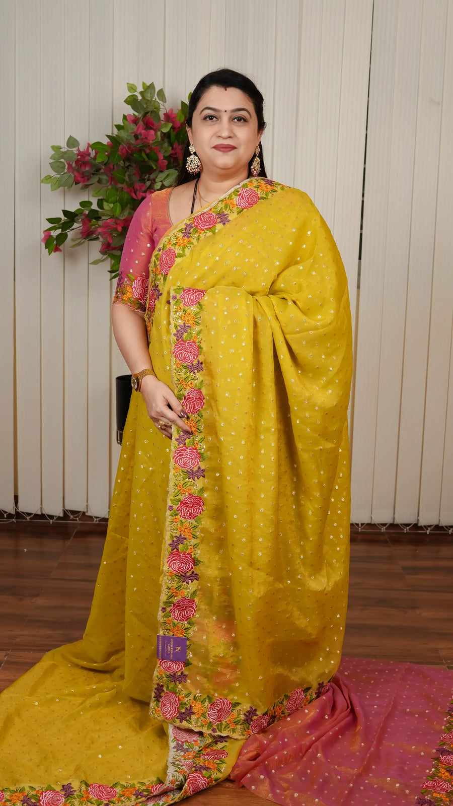 Light Weight Soft Tissue Saree With Zari Butta And Floral Cut Work Border