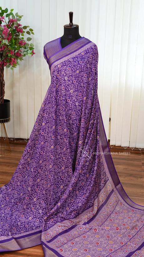 Semi Dola With Floral Digital Pint And Zari Border