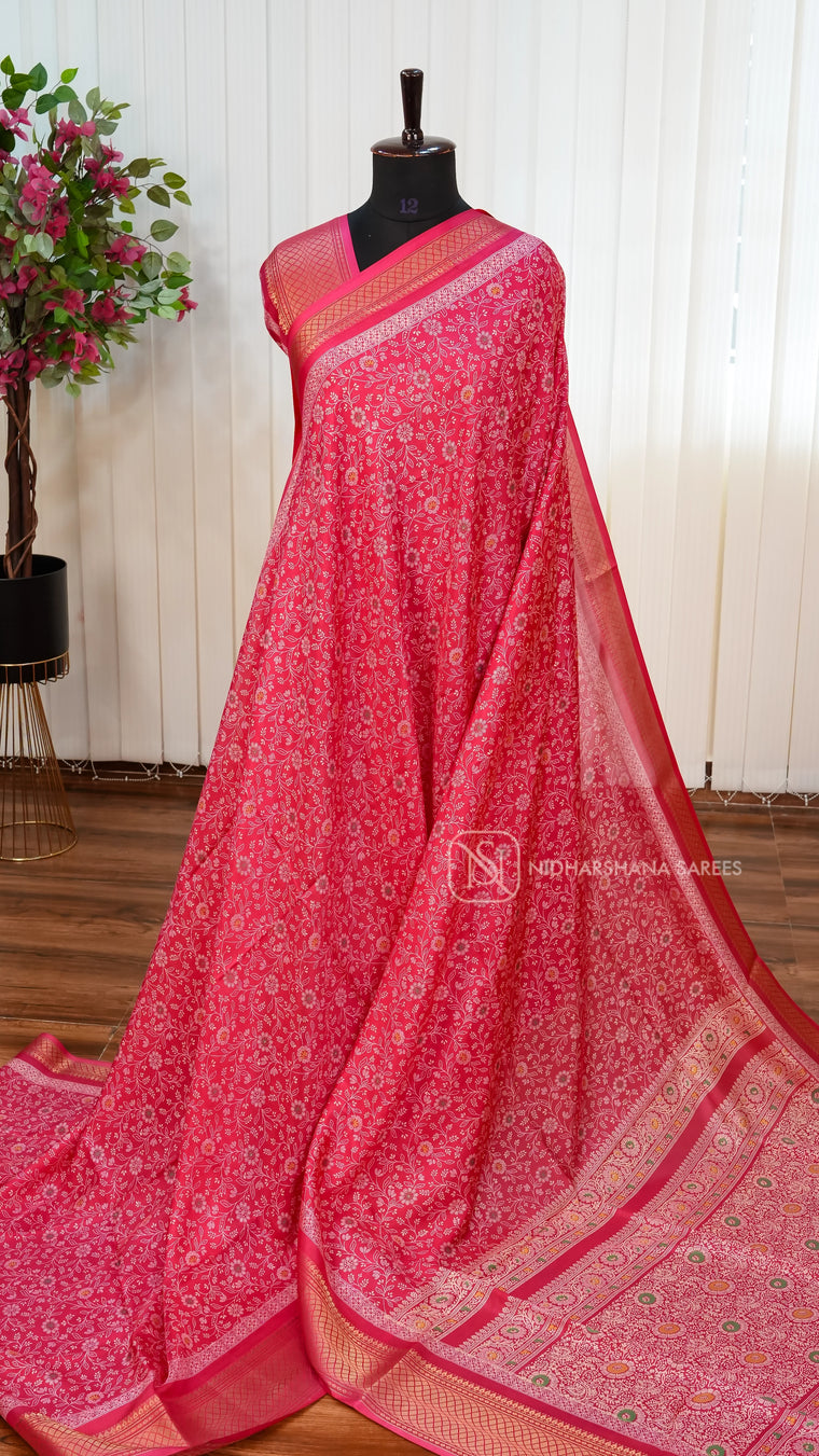 Semi Dola With Floral Digital Pint And Zari Border
