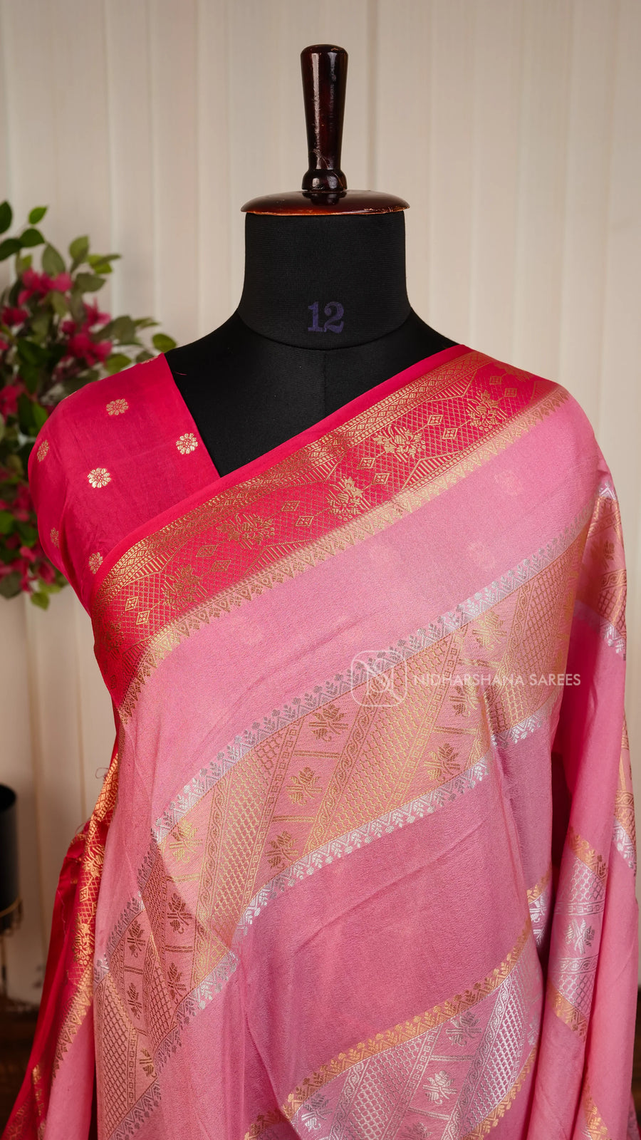 Semi Crepe Silk Saree With Silver And Gold Zari Concept