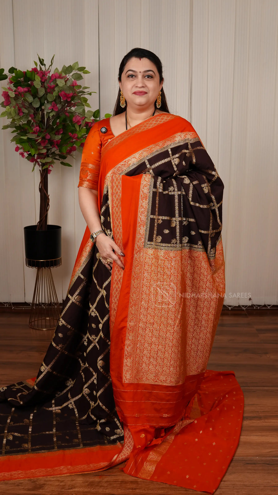 Semi Mysore Crepe Silk Saree With Big Zari Checks And Contrast Gap Style Border