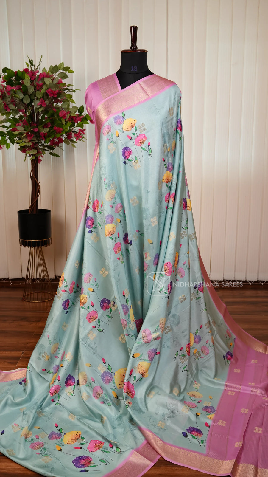 Dola With Zari Butta And Floral Digital Print And Zari Border
