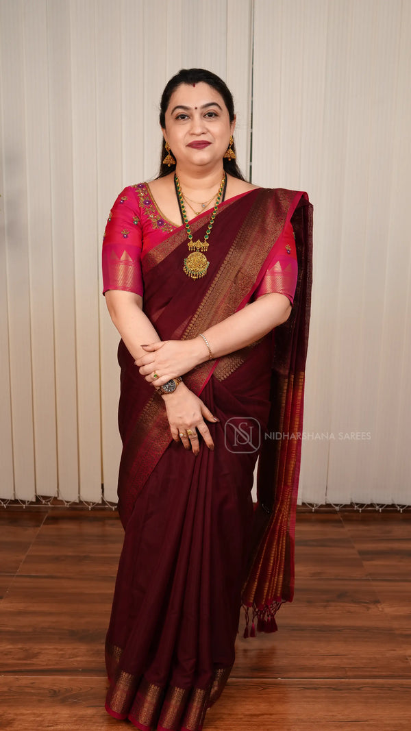 Mix Cotton Saree With Contrast Zari Border