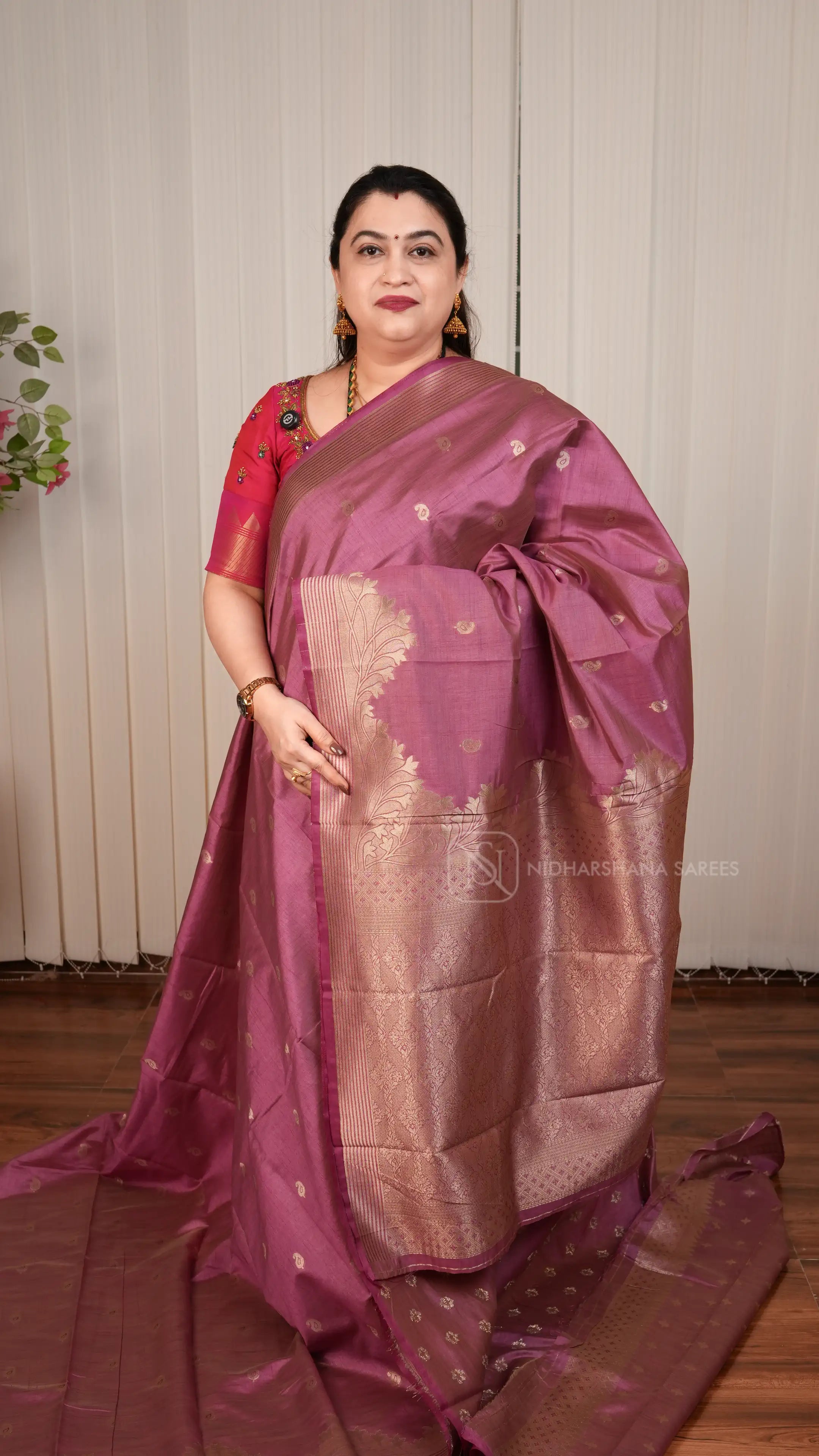 Semi Tussar Silk Saree With Mango Motif Butta And Turning Border Concept