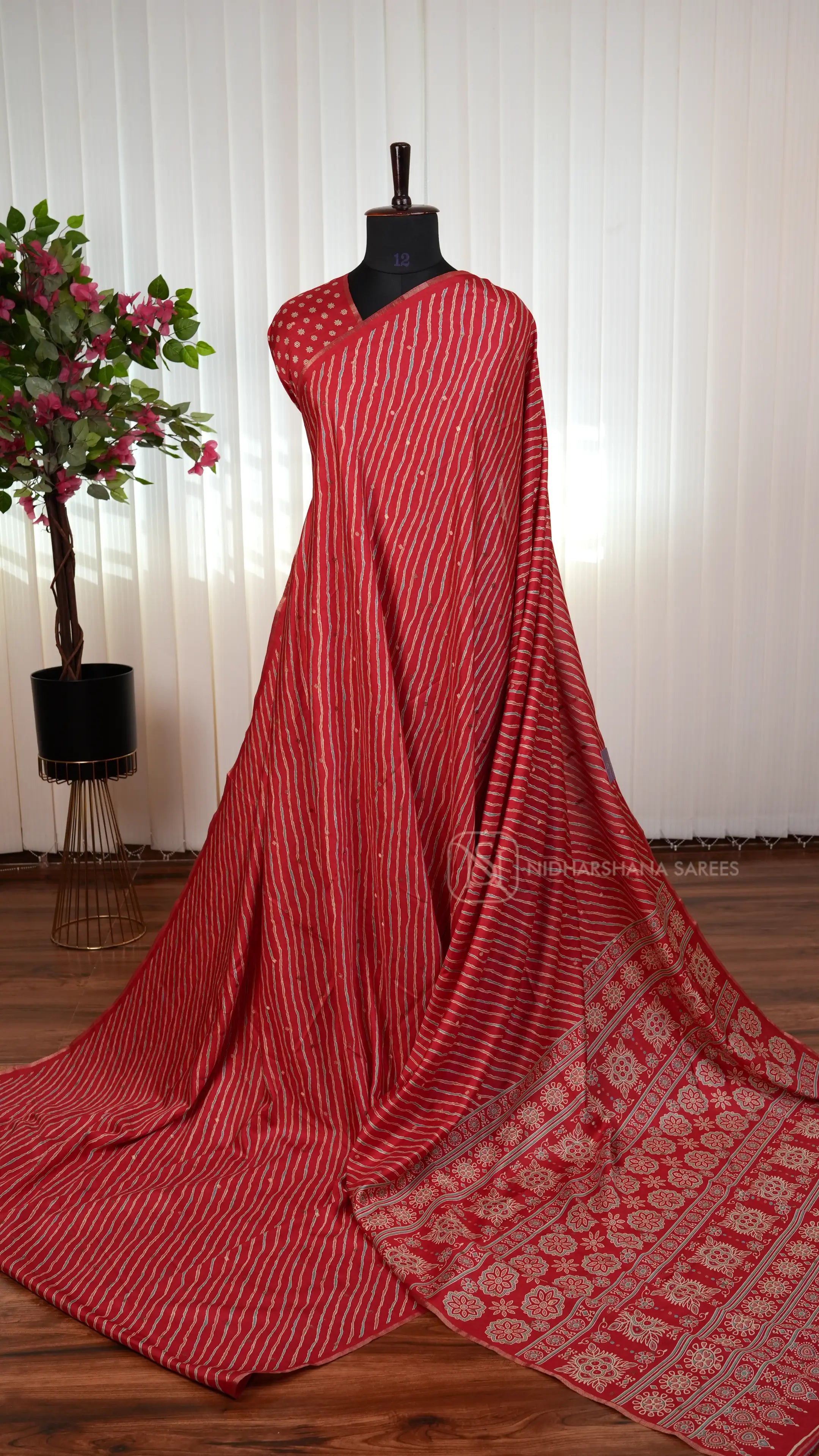 Light Weight Semi Tussar Silk Saree With Lehariya Concept And Zari Butta
