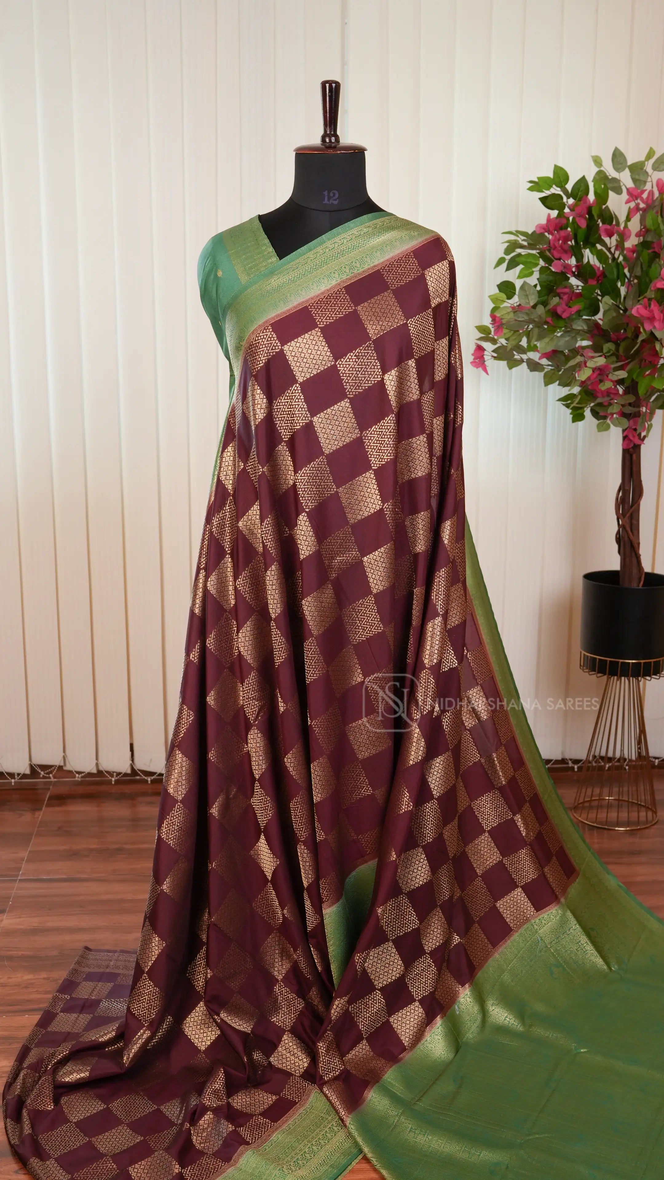Premium Crepe Silk Saree With Zari Woven Box Pattern And Contrast Border