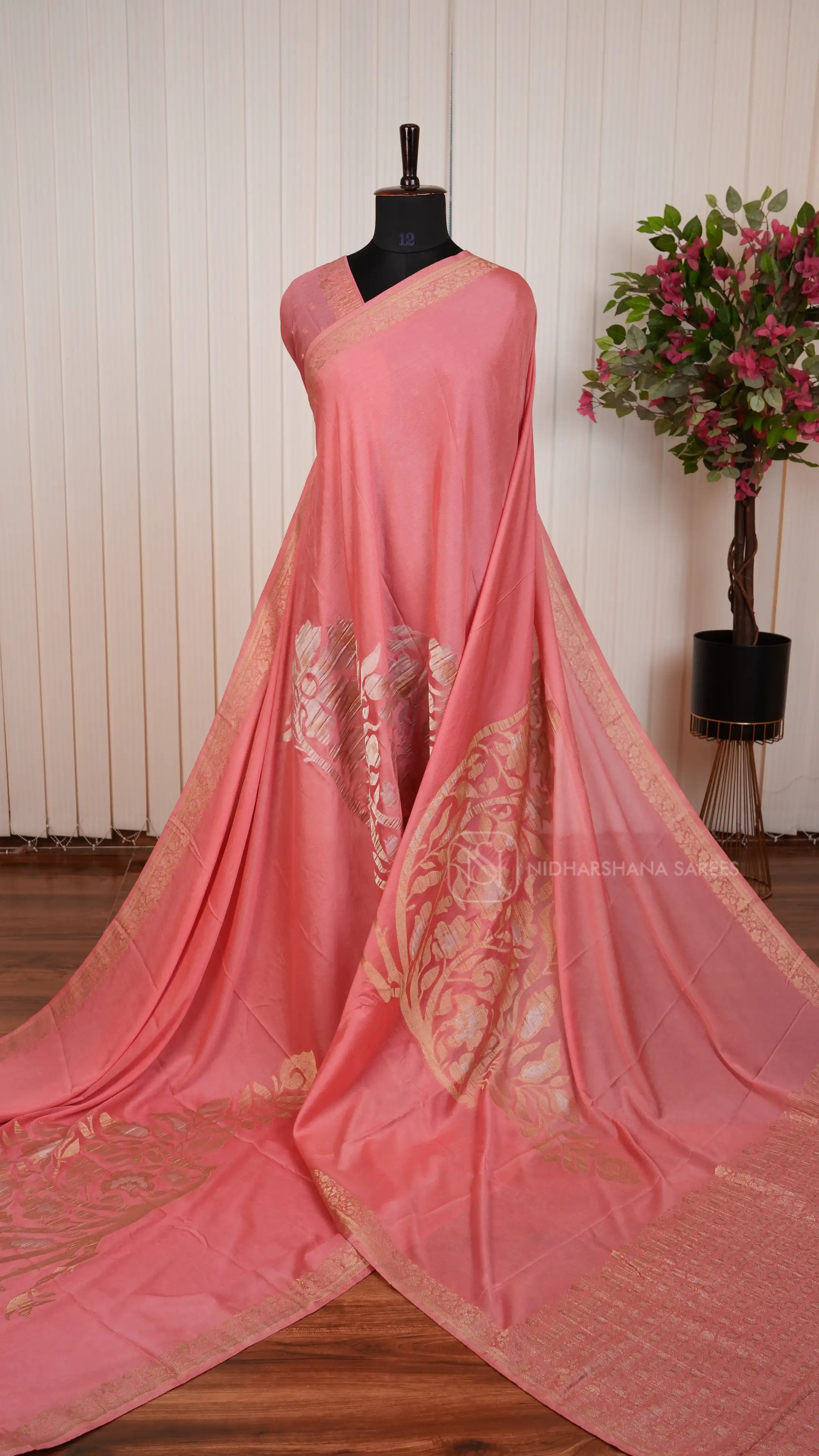 Banarasi Crepe Saree With Big Butta And Floral Zari Border