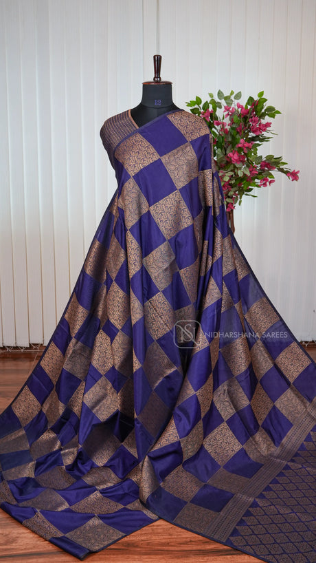Semi Crepe Silk Saree With Checks Pattern Concept