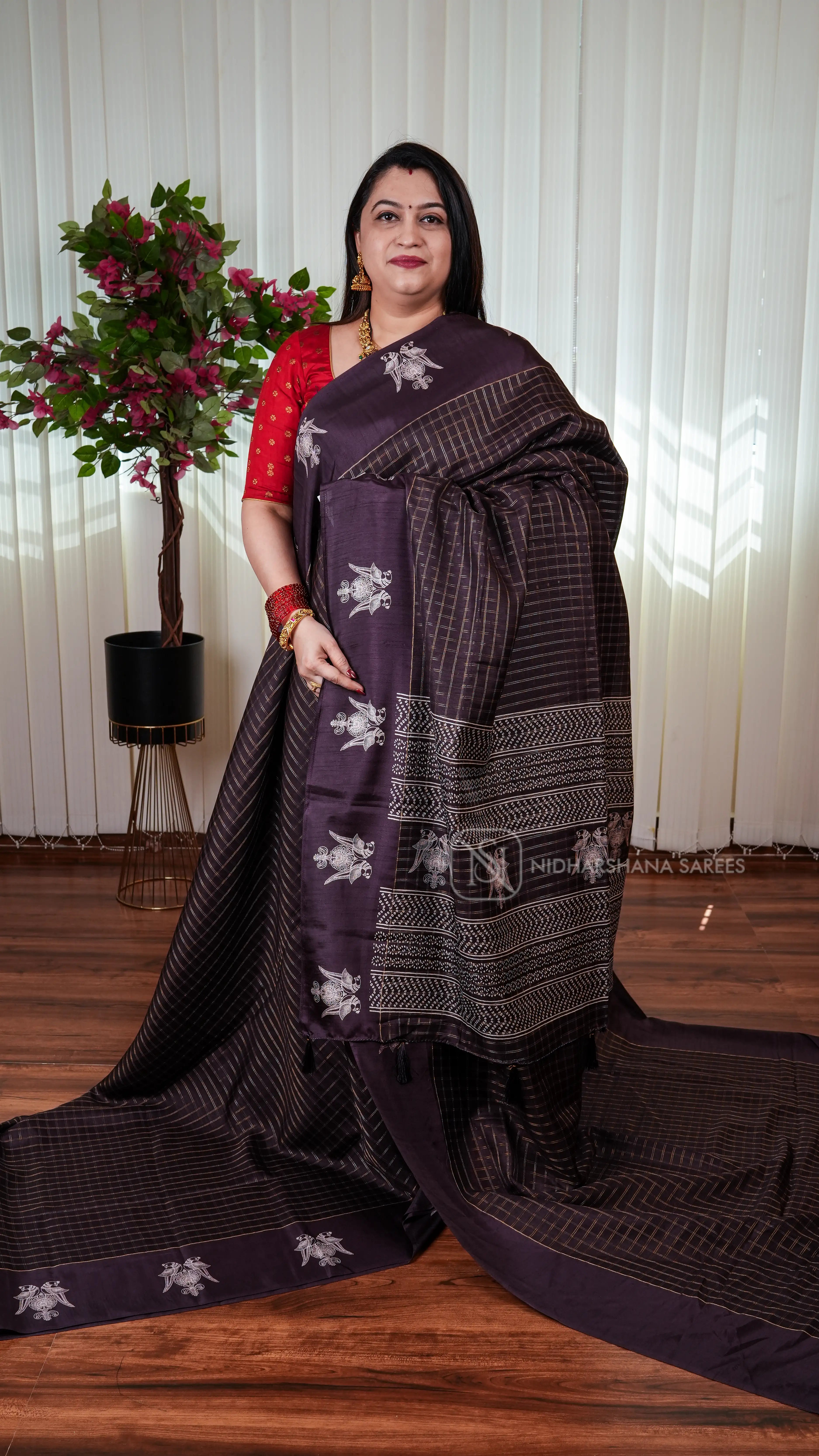 Semi Tussar With Zari Checks And Digital Print Border