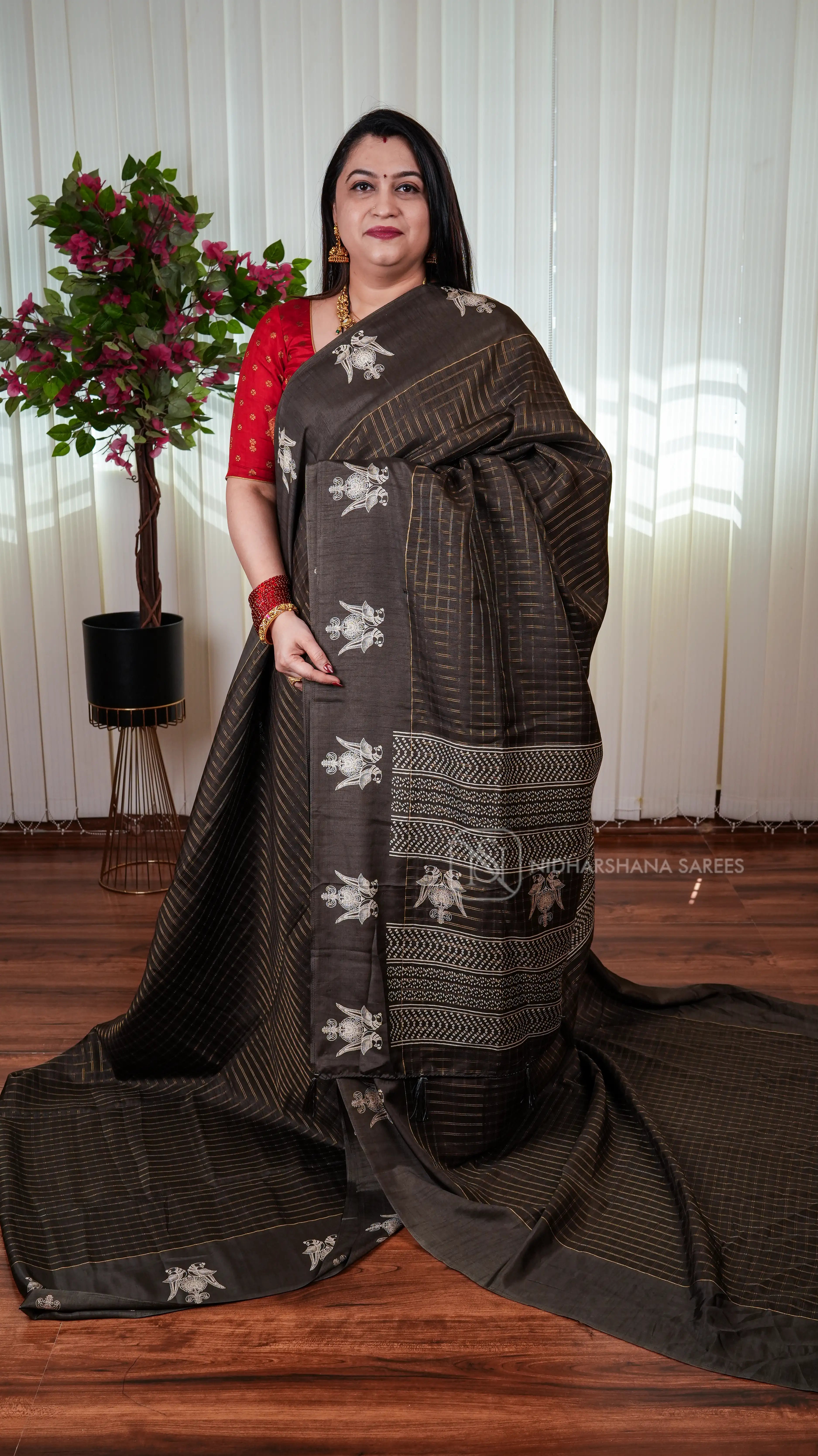 Semi Tussar With Zari Checks And Digital Print Border