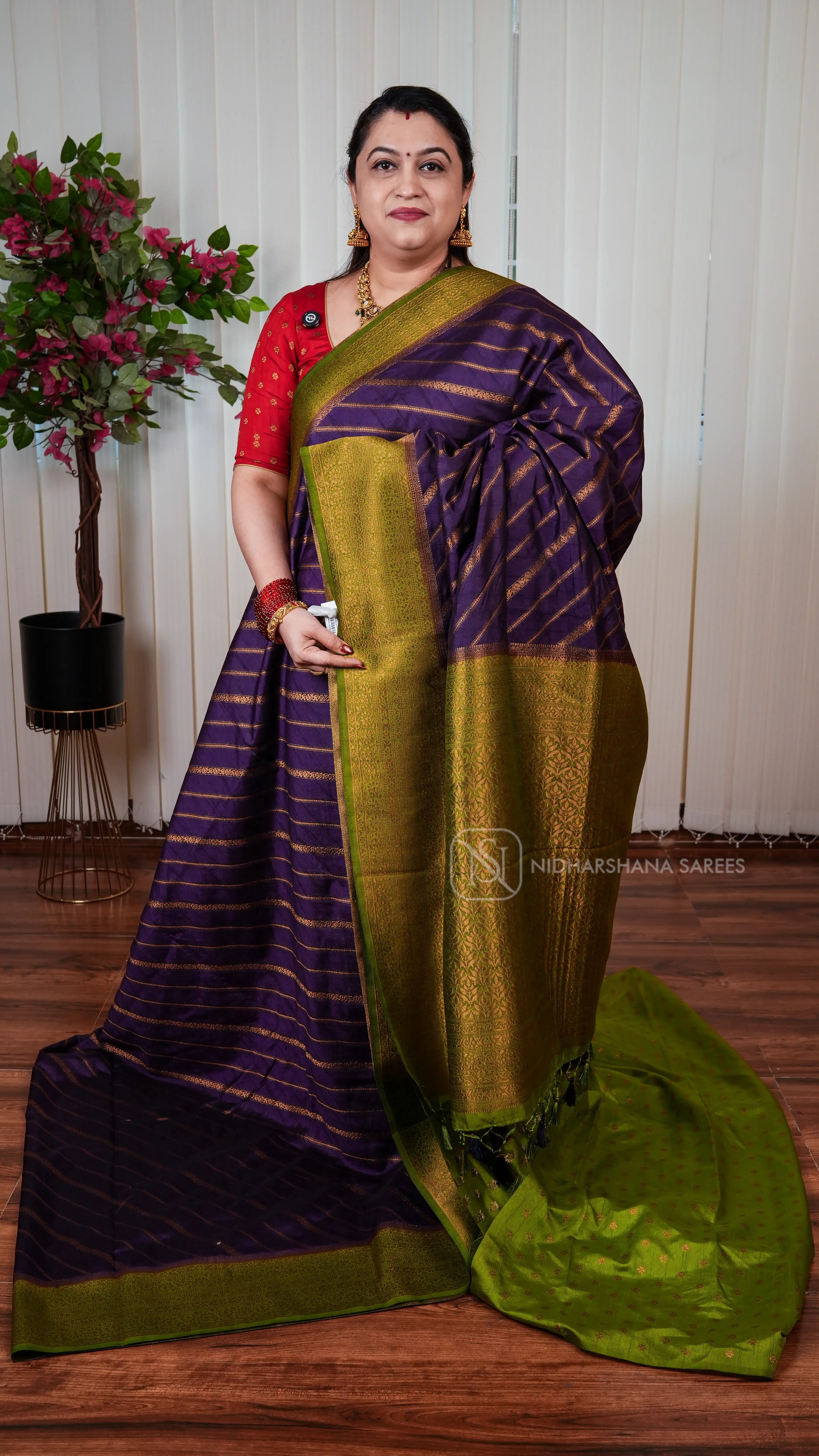 Kathan Silk Saree With Antic Zari Lehariya Concept And Contrast Border