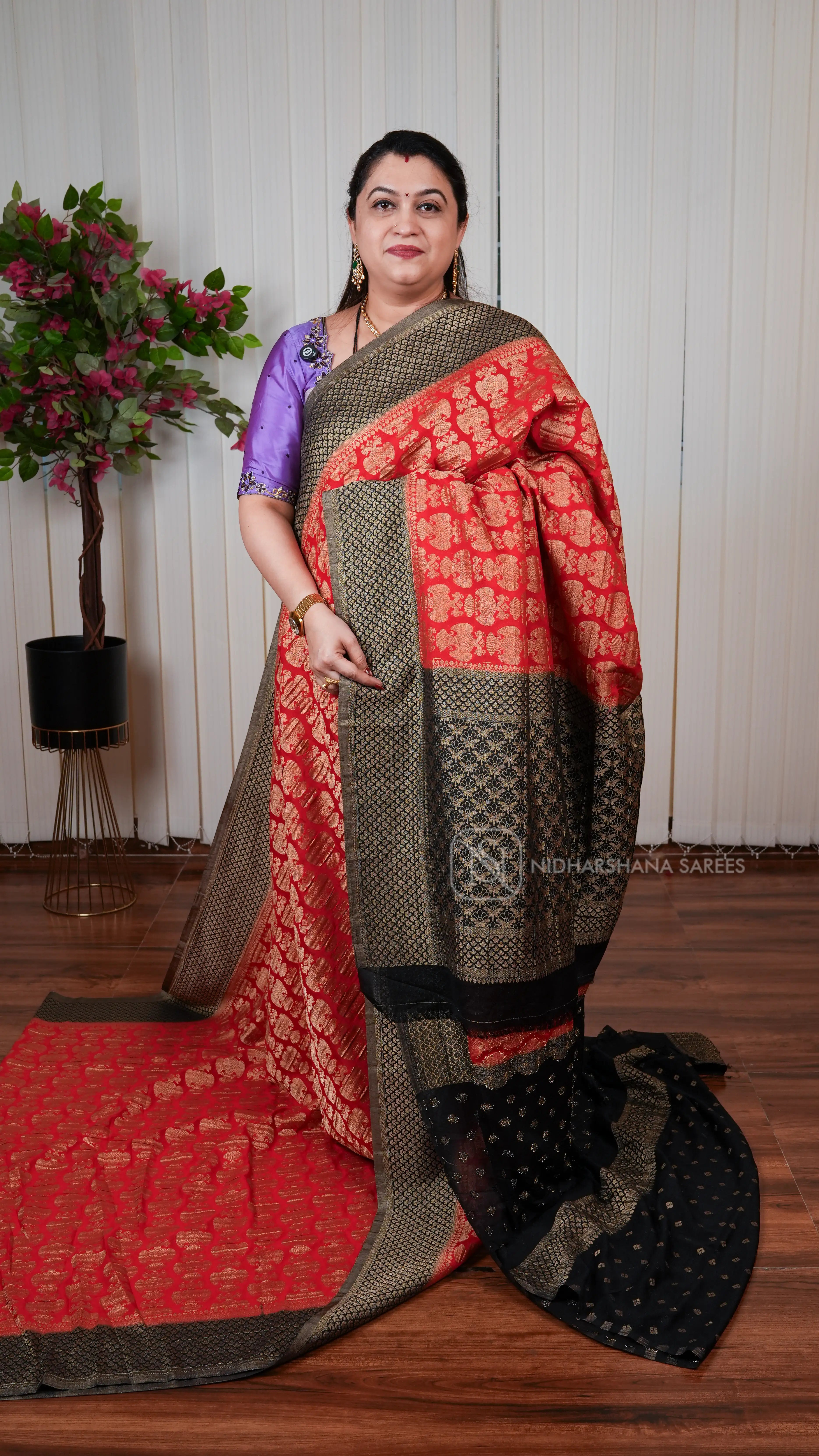 Crepe Georgette With Zari Gandaberunda Concept And Contrast Border