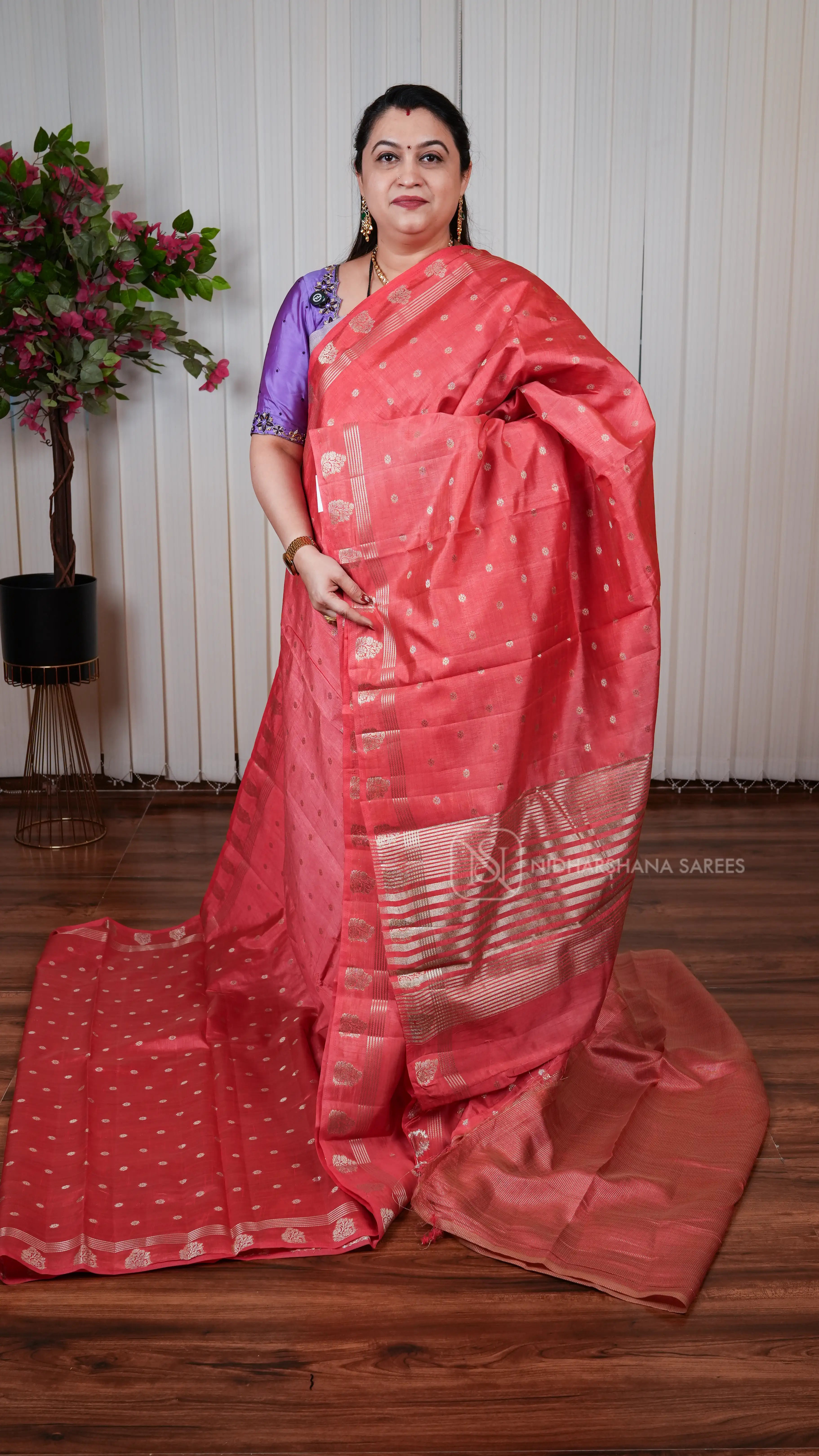 Semi Tussar With Floral Zari Butta And Floral Zari Border