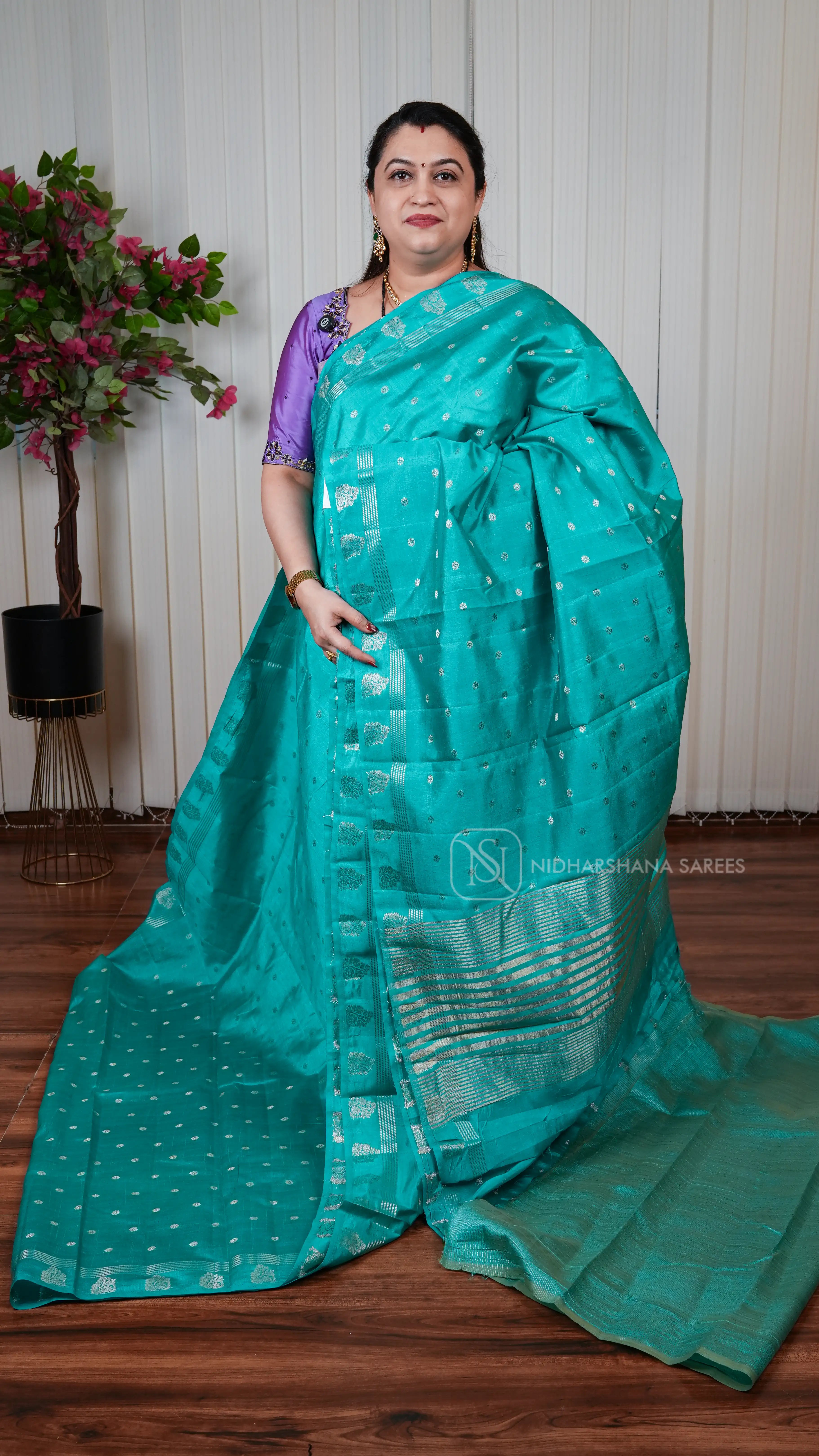Semi Tussar With Floral Zari Butta And Floral Zari Border