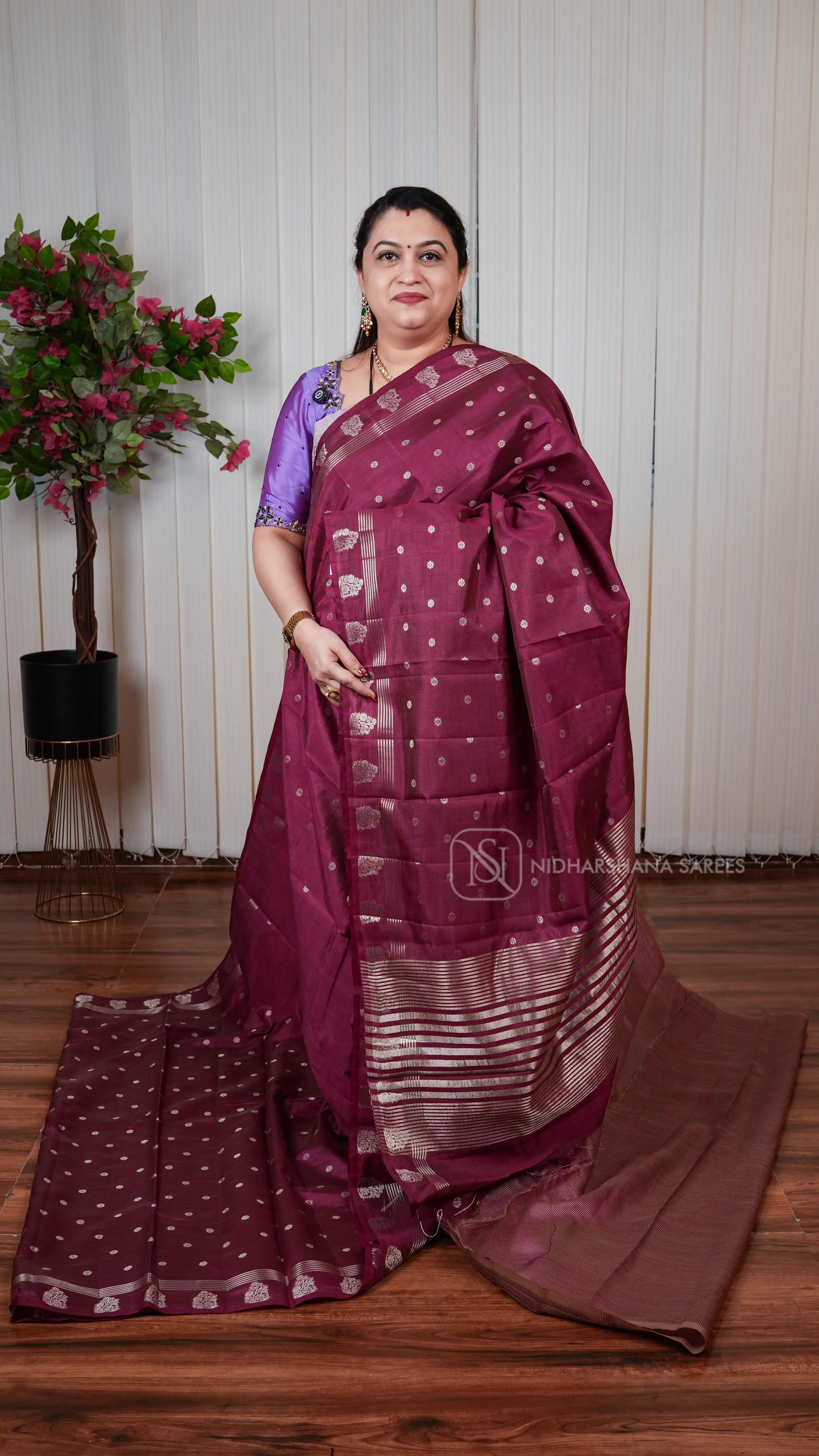 Semi Tussar With Floral Zari Butta And Floral Zari Border