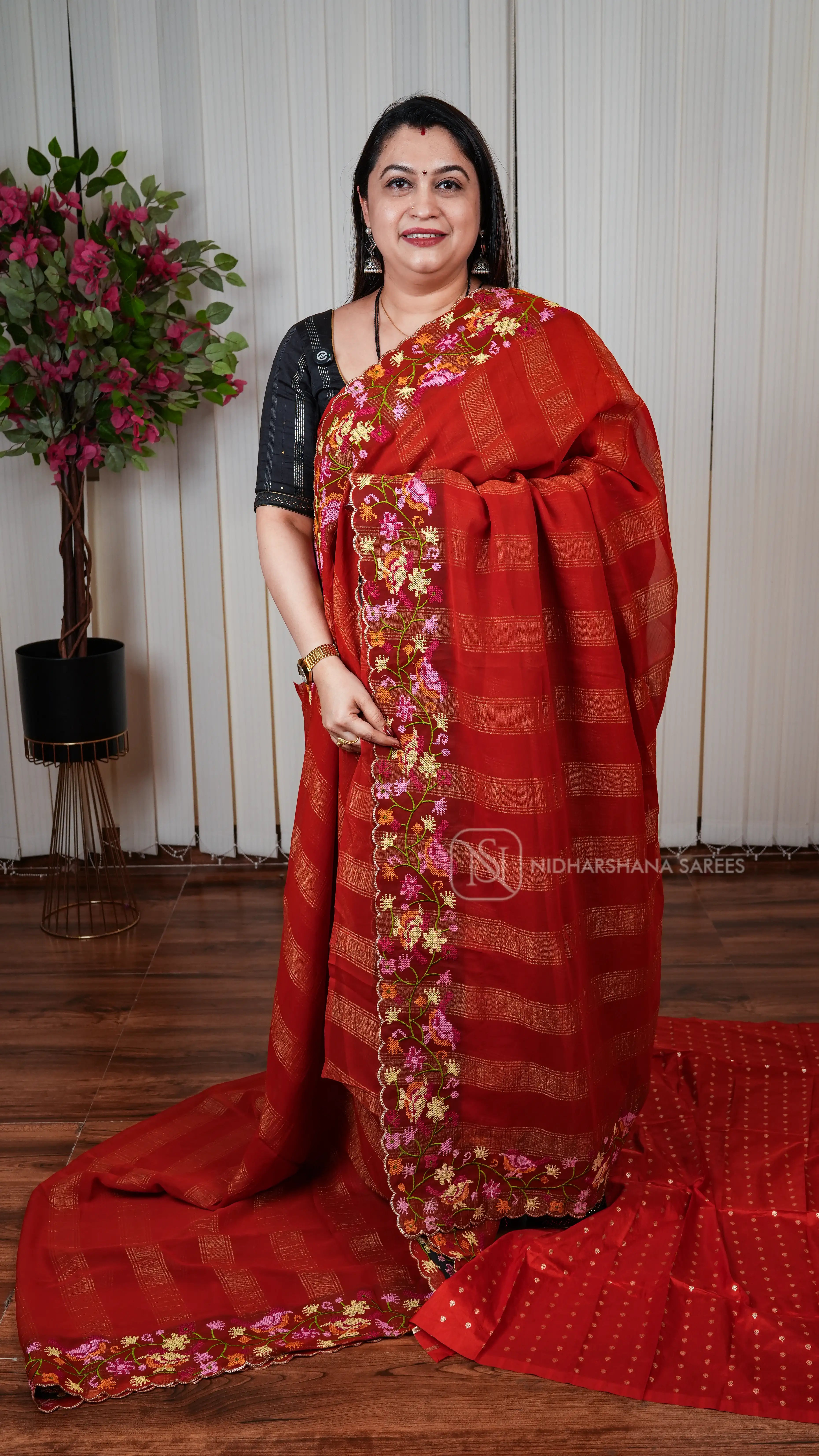 Crush Chiffon With Thread Embriodery Concept