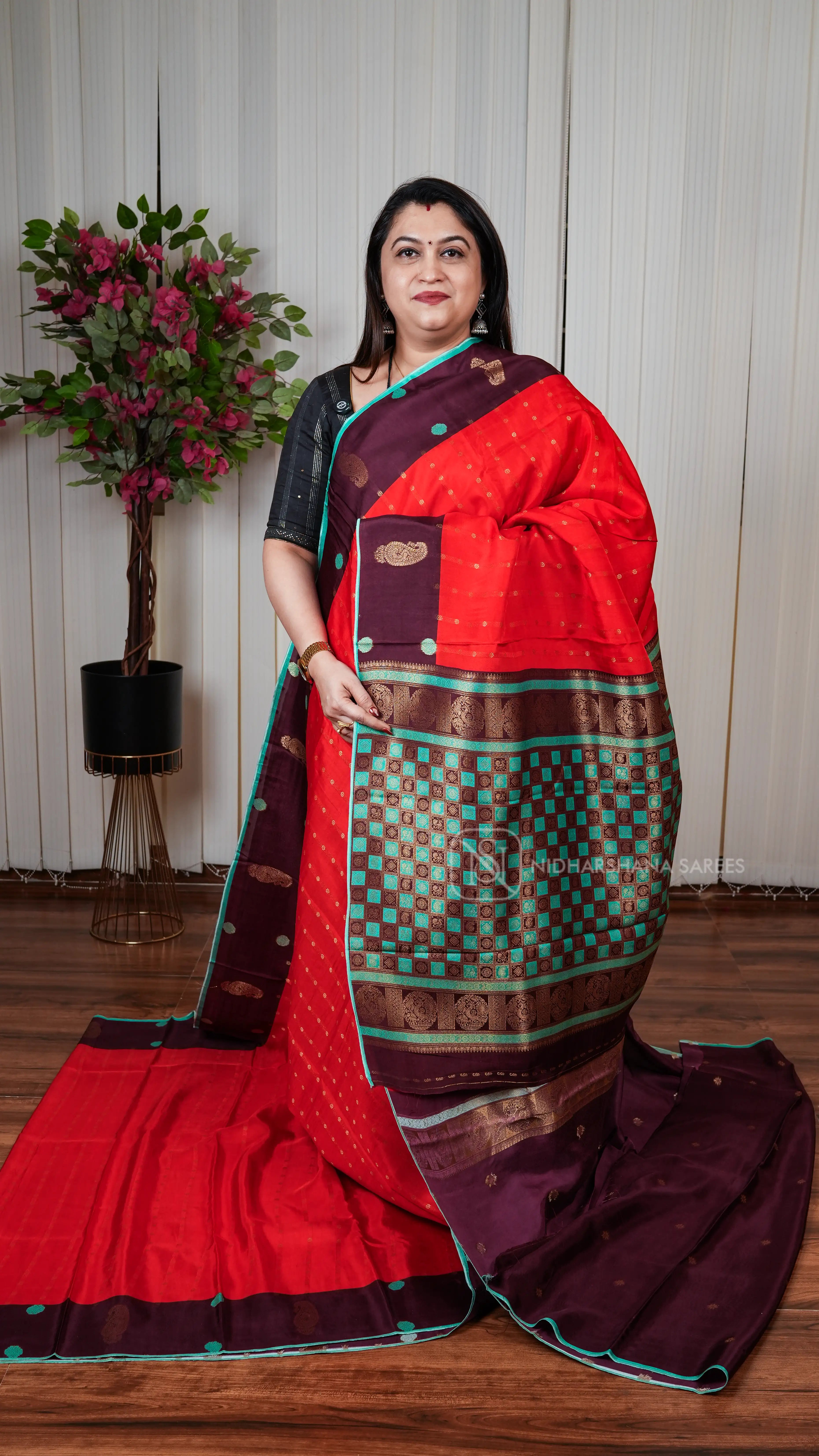 Pure Viscose Crepe With Zari Butta And Mango Motif COntrast Border