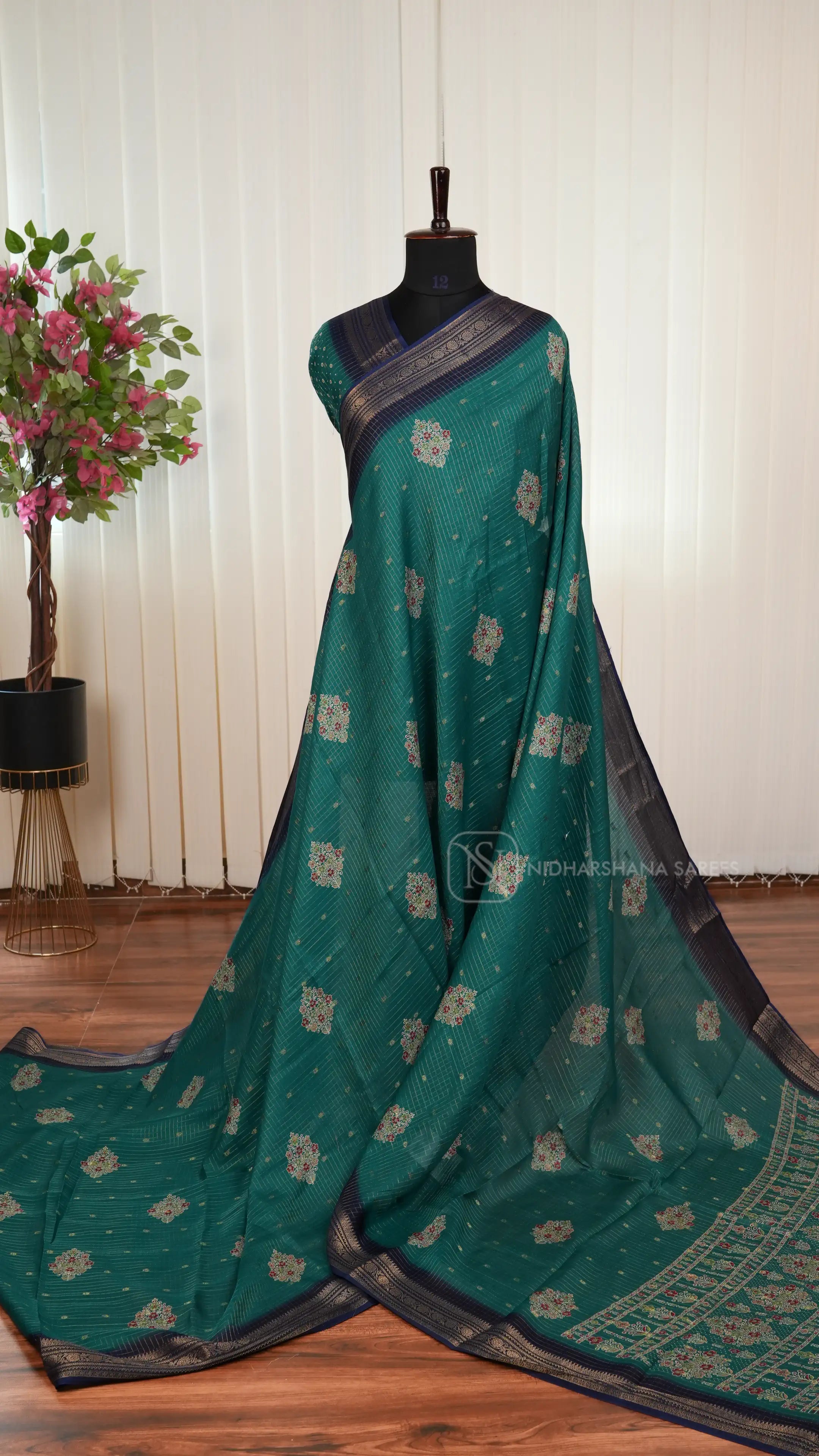 Muslin Georgette With Zari Checks And Floral Digital Print Butta