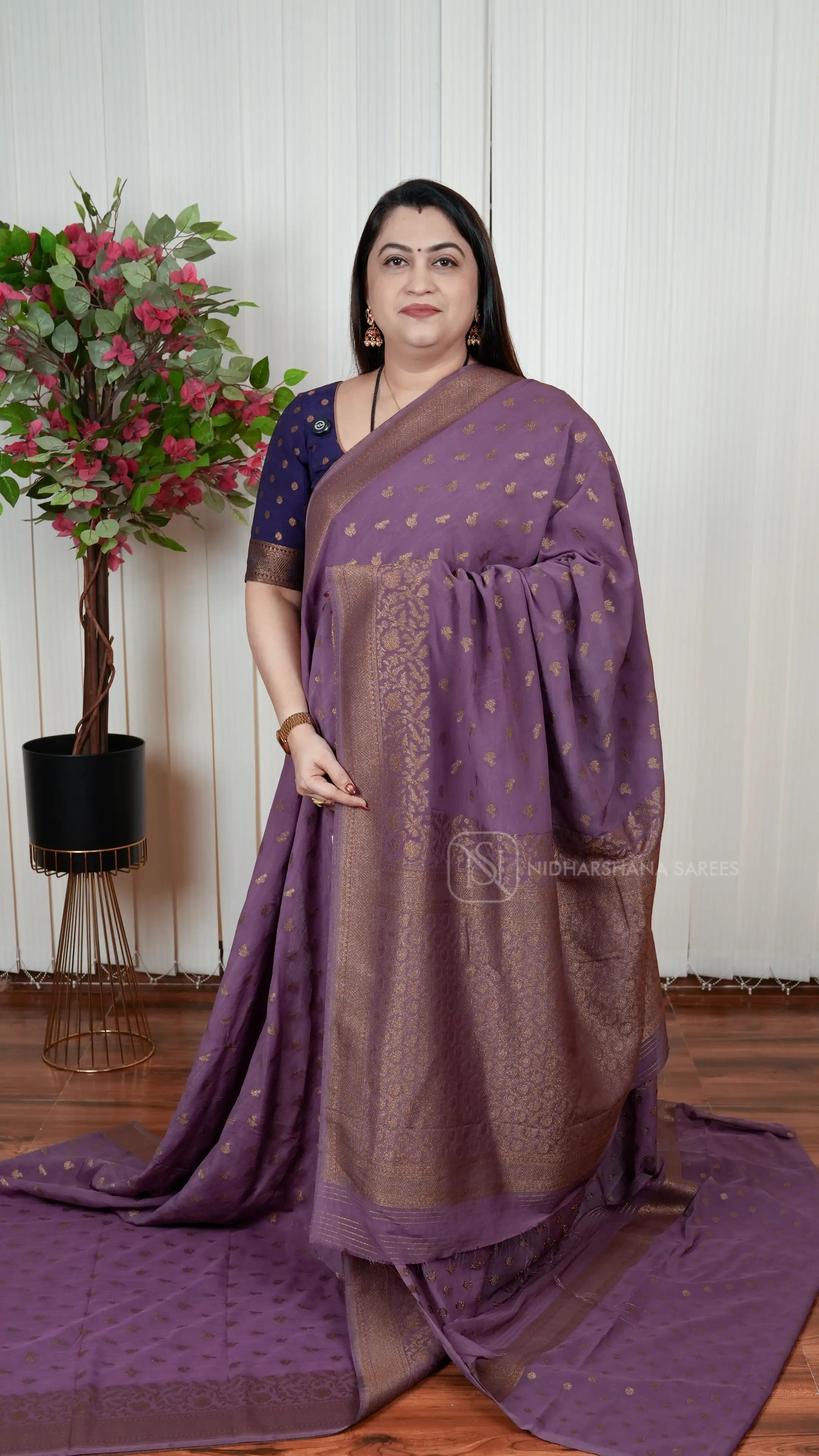 Semi Banarasi Georgette With Antic Zari Bird Weaving Butta And Zari Weaving Border