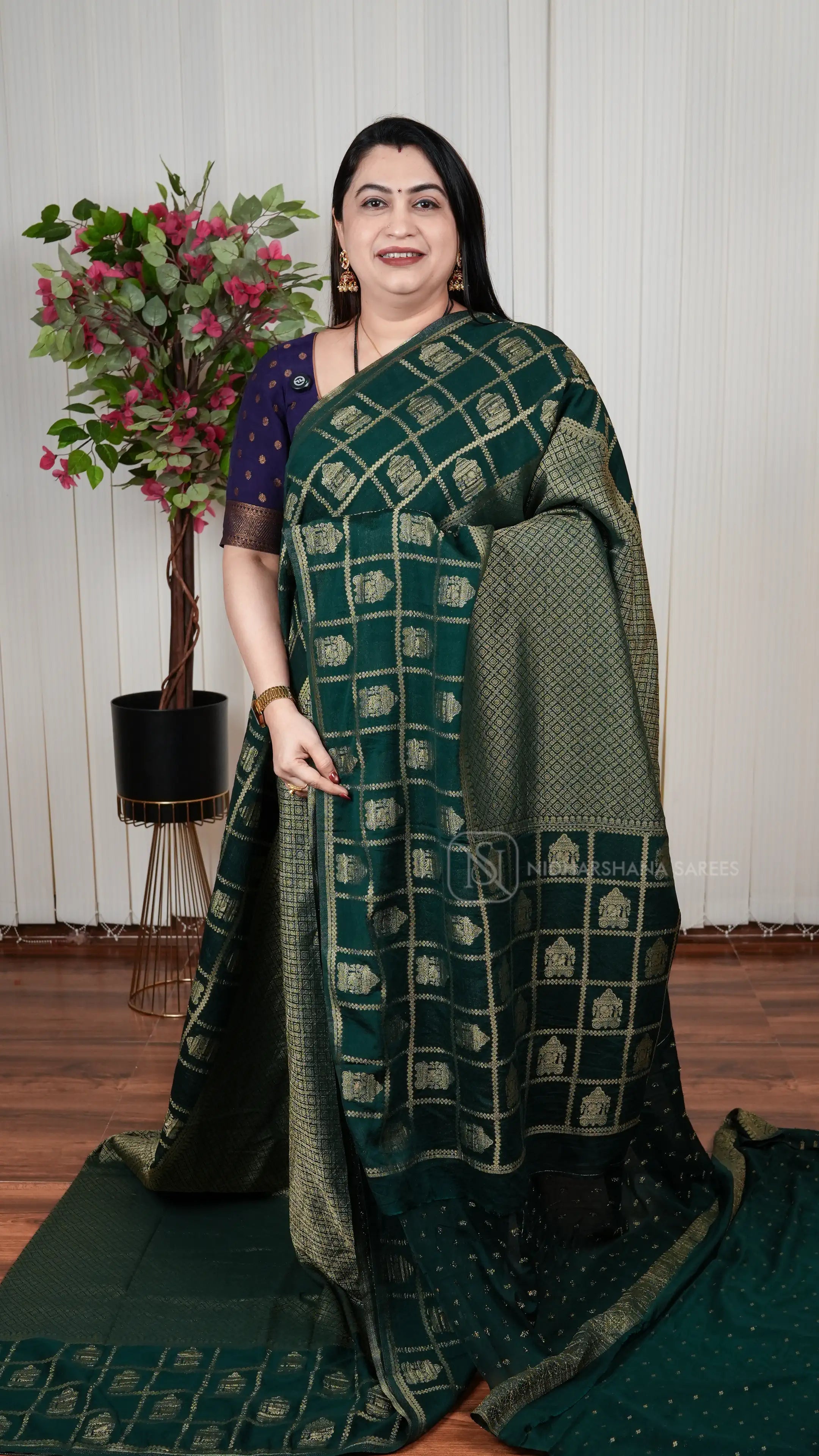 Crush Georgette Saree With Zari Checks And Temple Motif Weaving Border